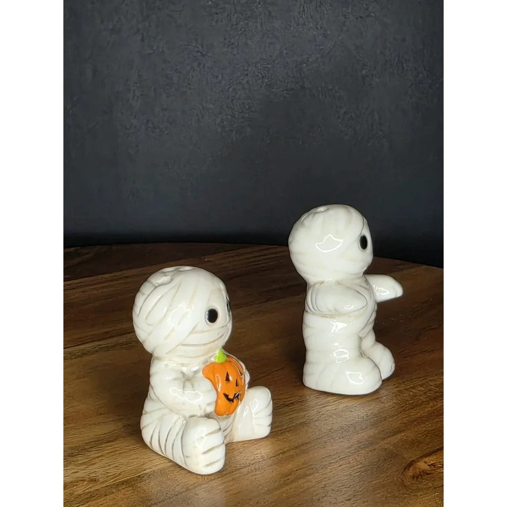 Halloween Mummy Salt and Pepper Shakers Set Ceramic Jack O Lantern Pumpkin 2.25